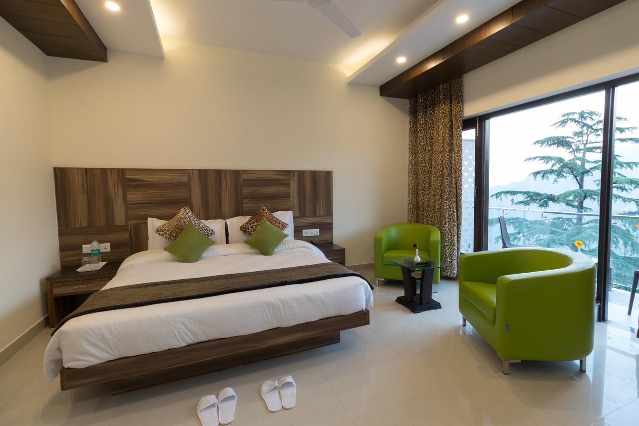Hotel Seven Oaks Dehradun Exterior photo